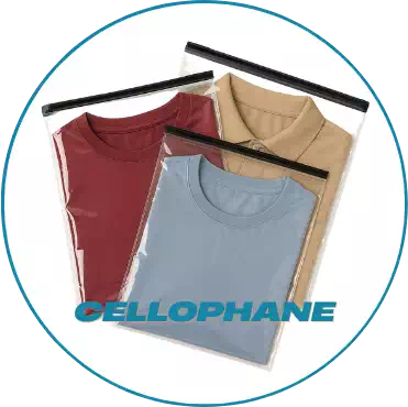 Emballage textile en cellophane transparent, idéal pour protéger et valoriser les vêtements personnalisés avec un rendu professionnel.